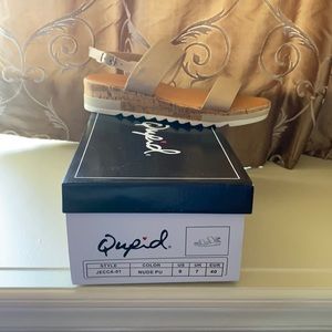 Qupid size 9, nude PU, never worn